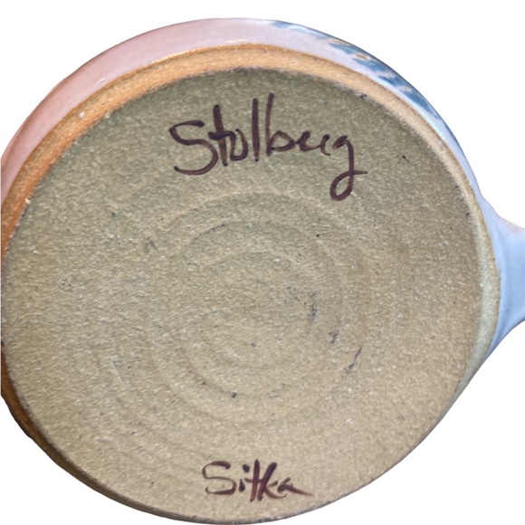 Vintage Jeanne Stolberg Studio
Pottery Mug Excellent Condition Collectible Fish - Picture 3 of 4